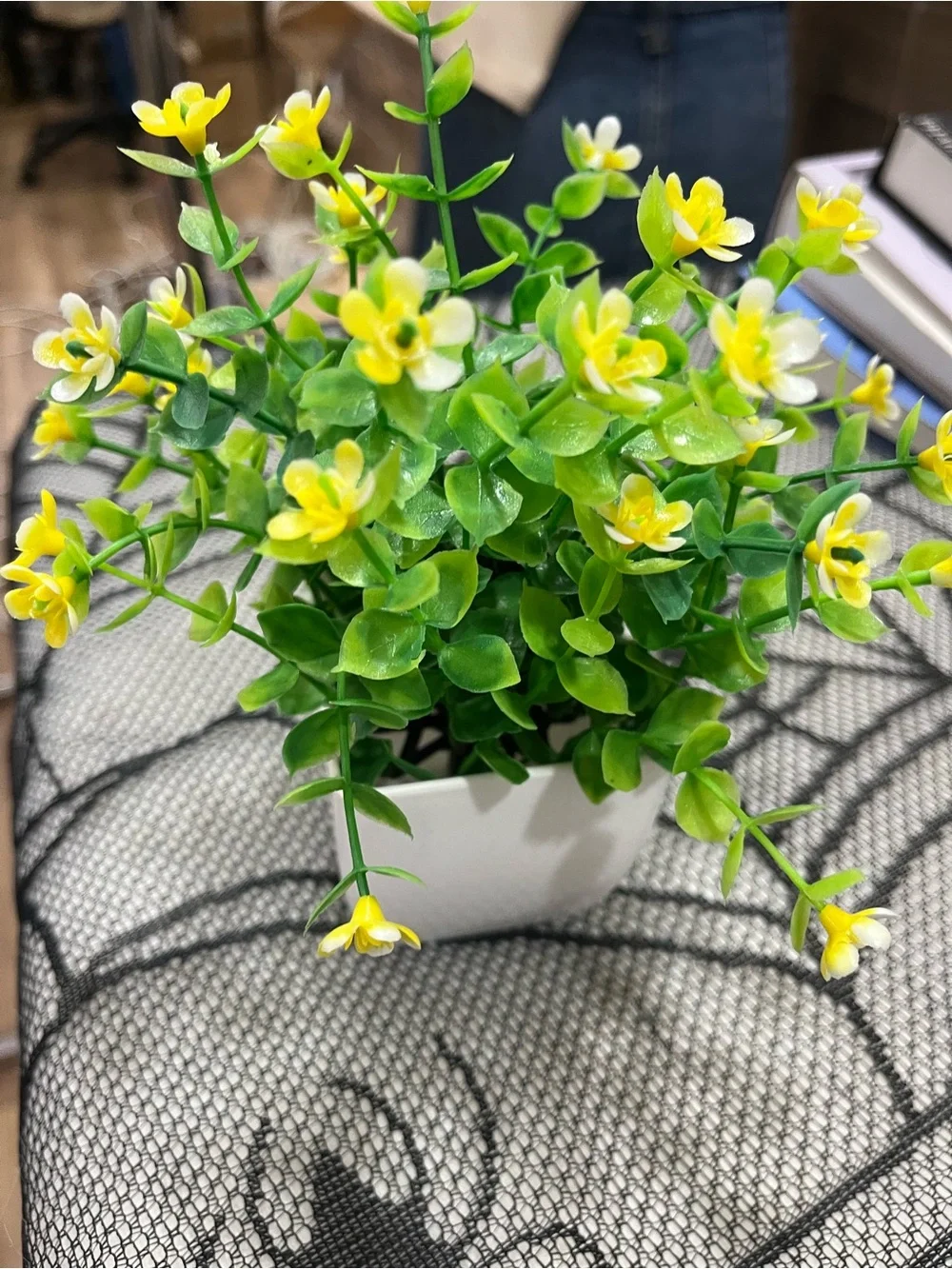 N/A bright yellow